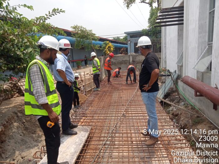 QA inspection of deck reinforcement prior to slab casting—NEABL engineers on site